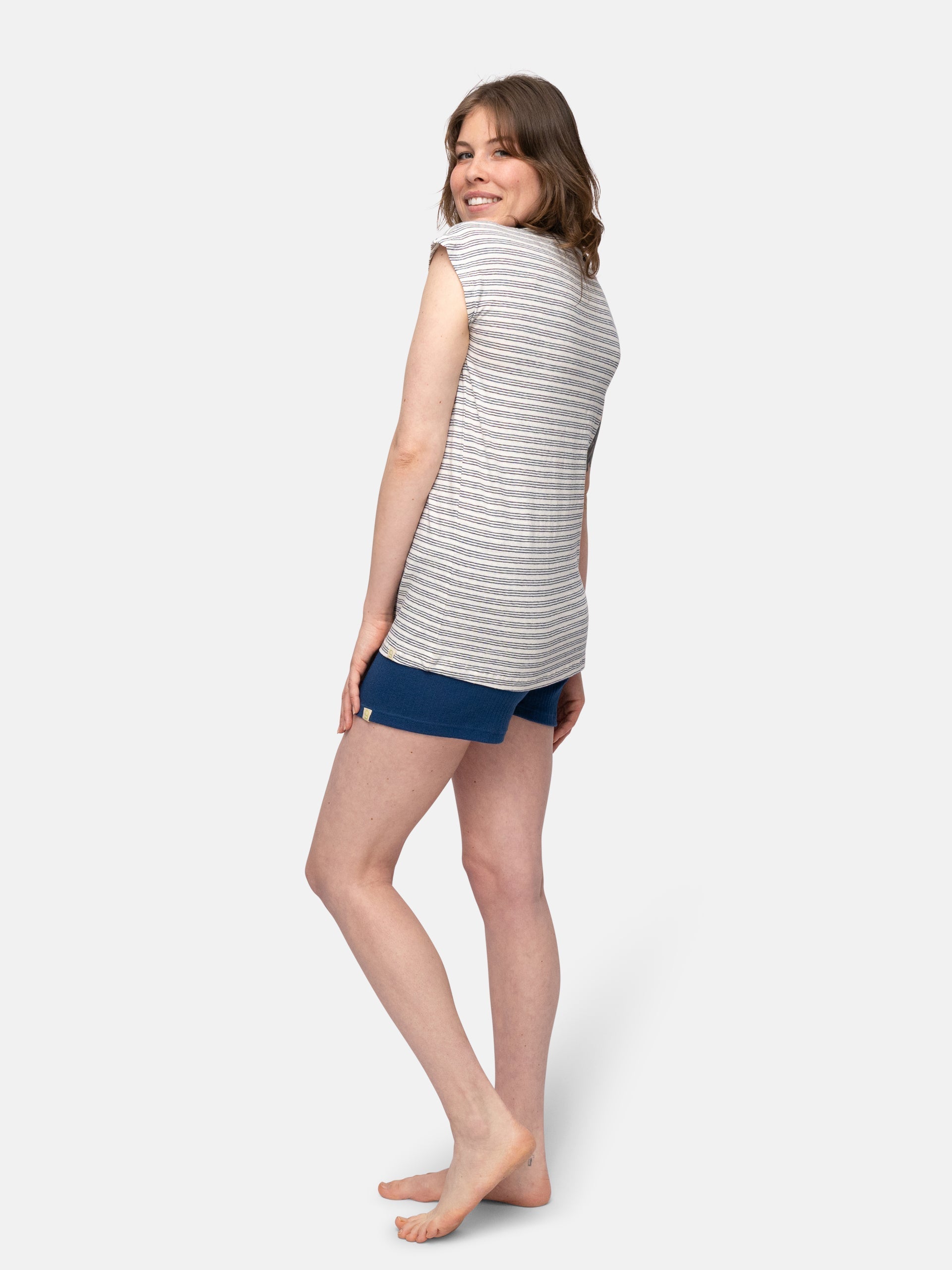 T-shirt with linen content