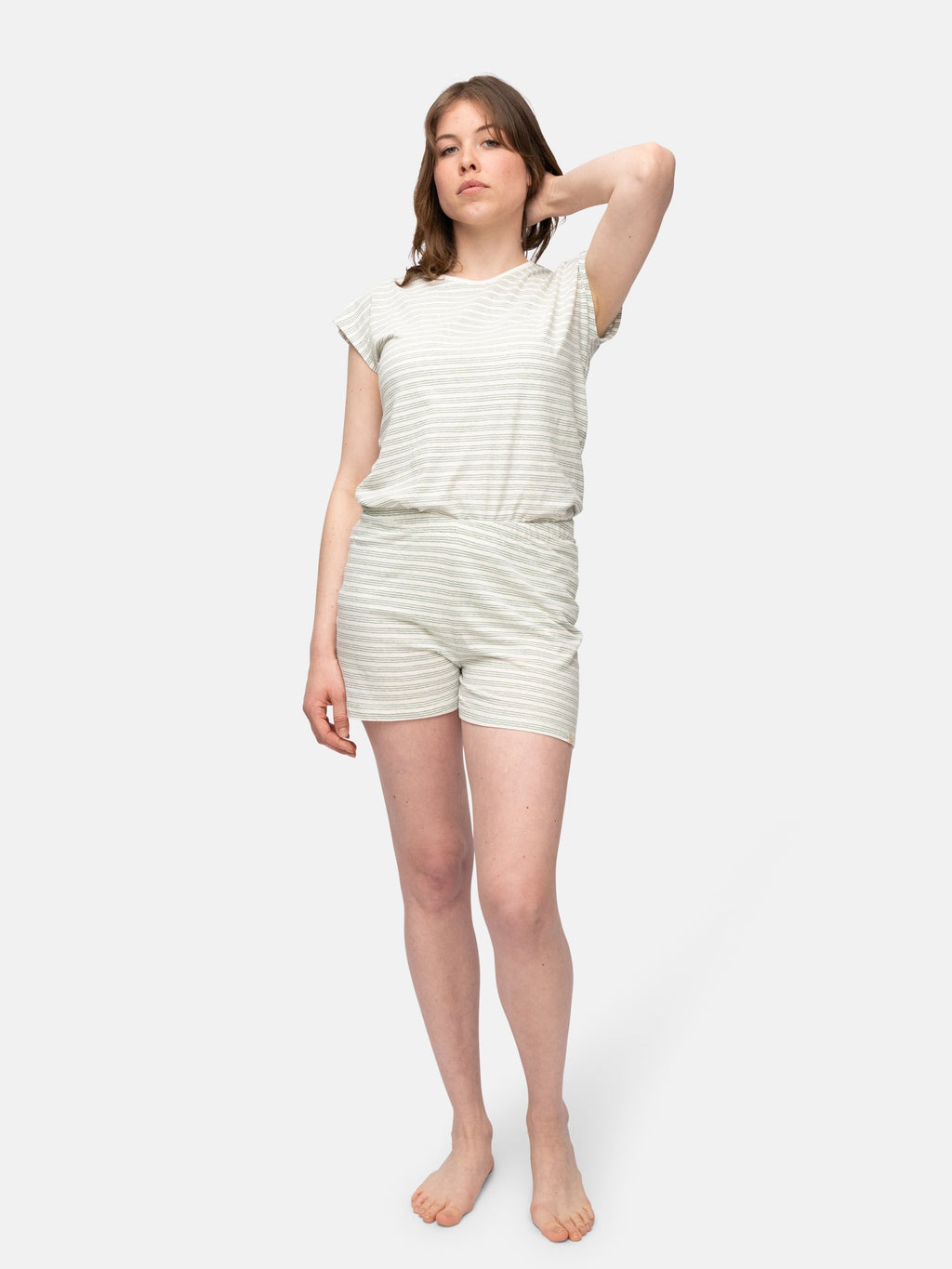 Shorts with linen content