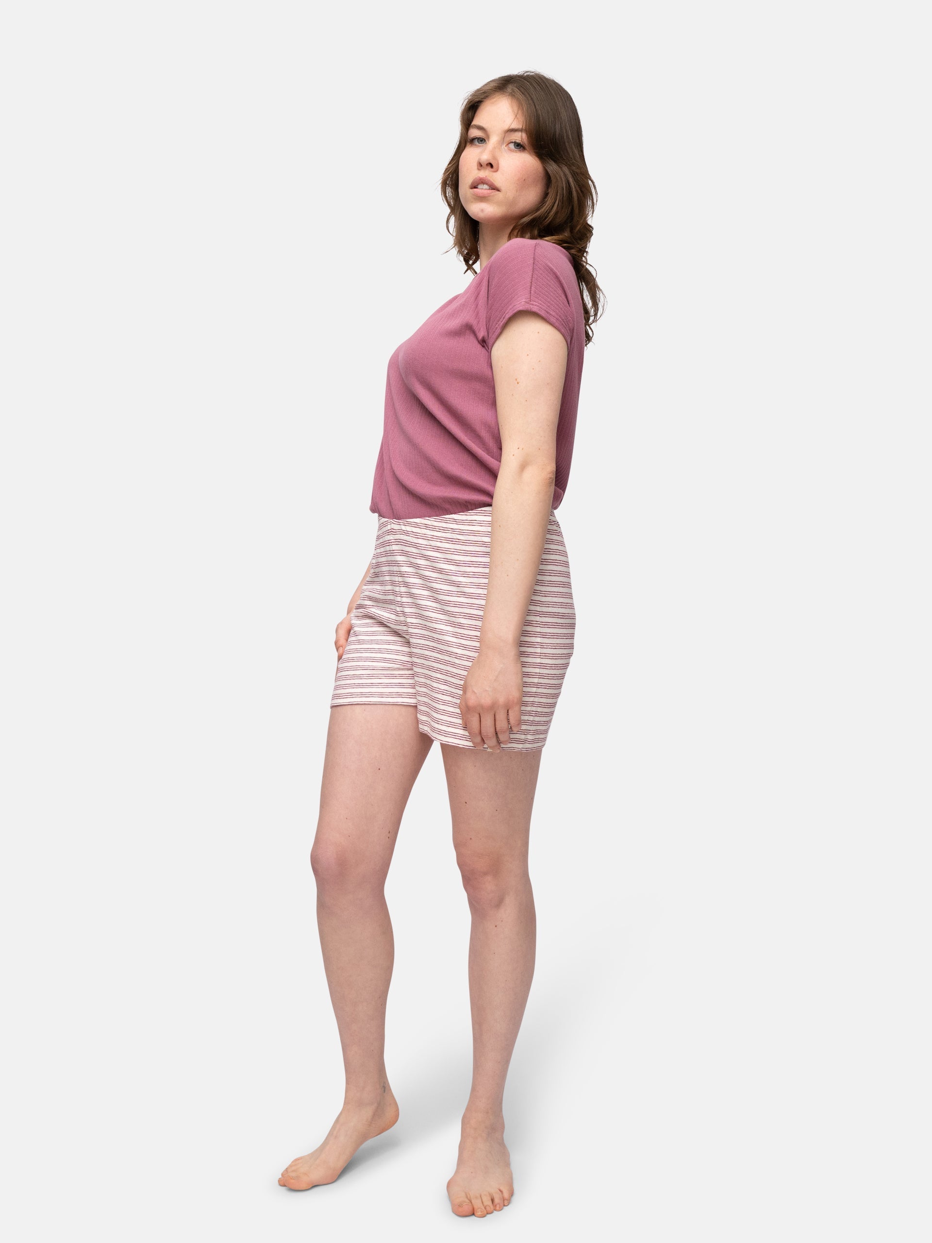 Shorts with linen content