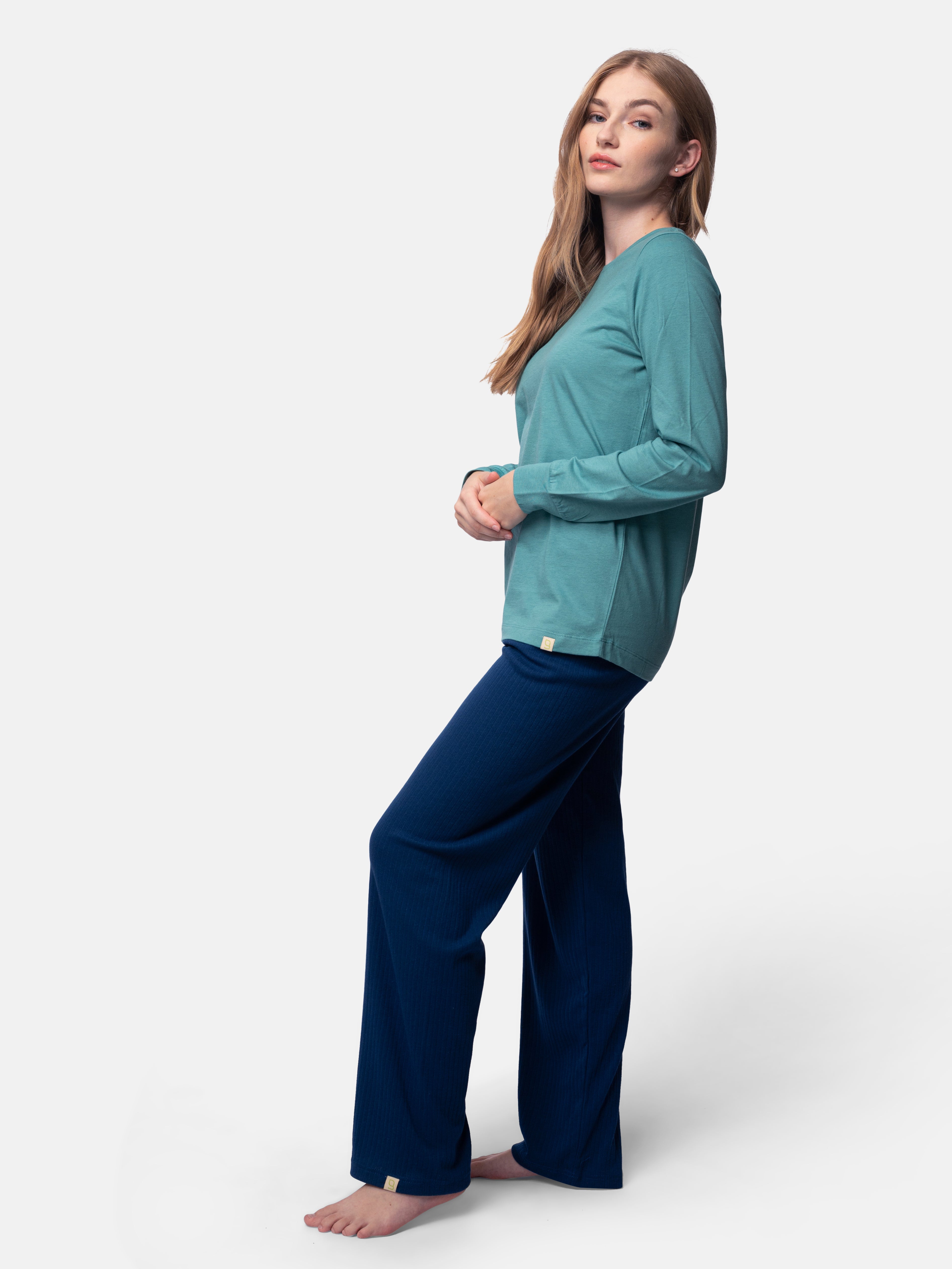 Long-sleeved shirt with wool content
