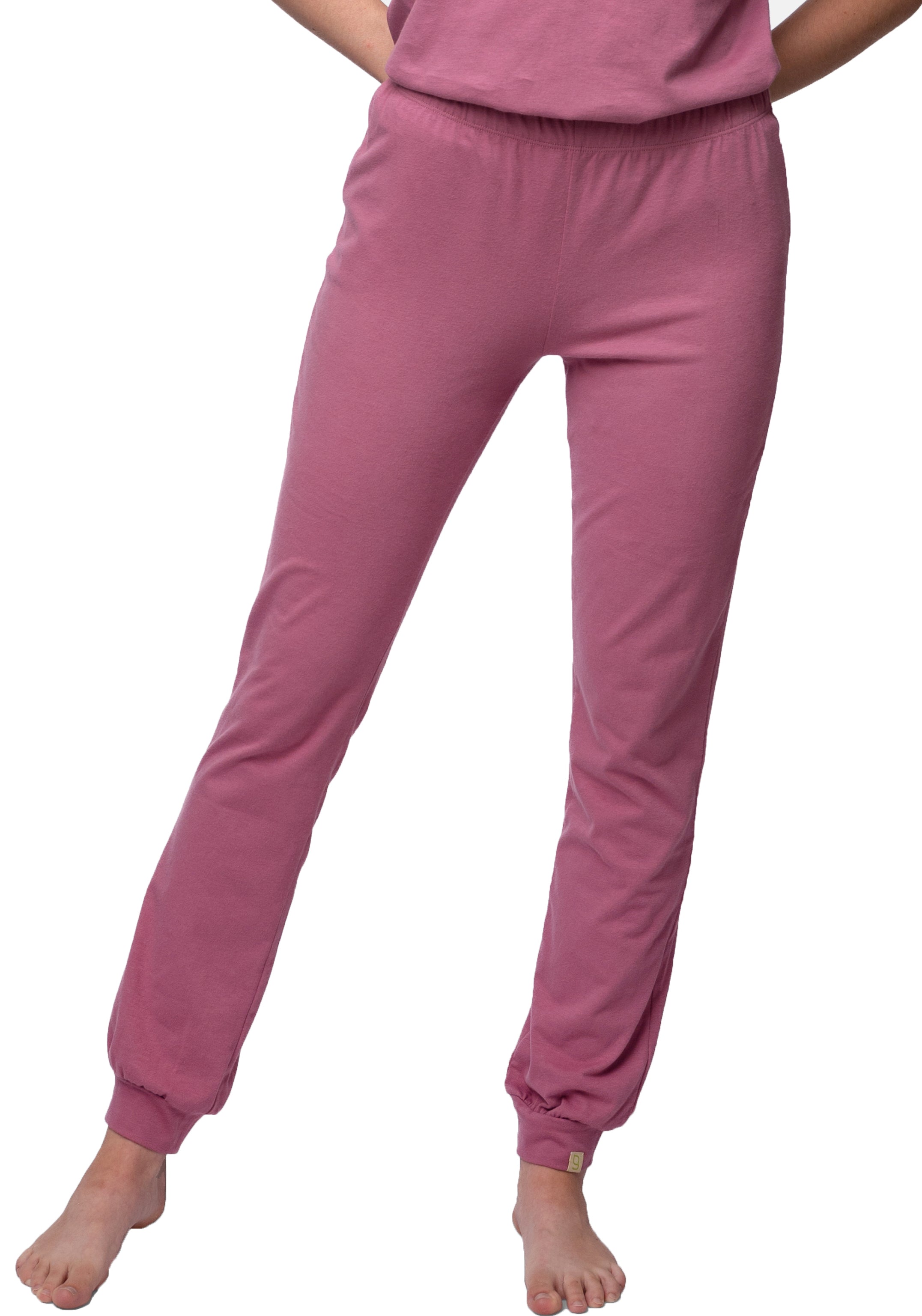 Pants with wool content
