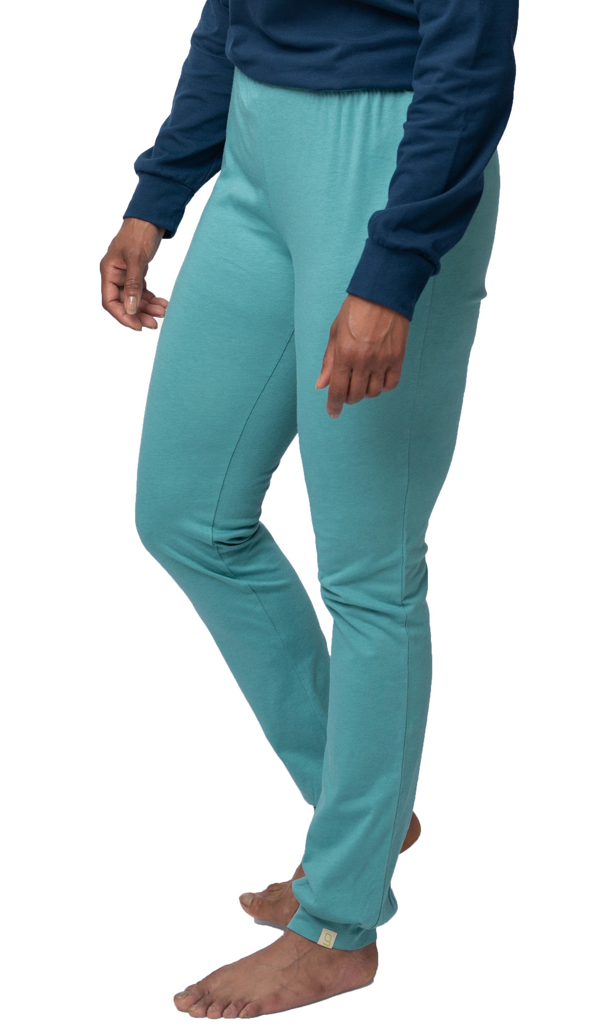 Pants with wool content