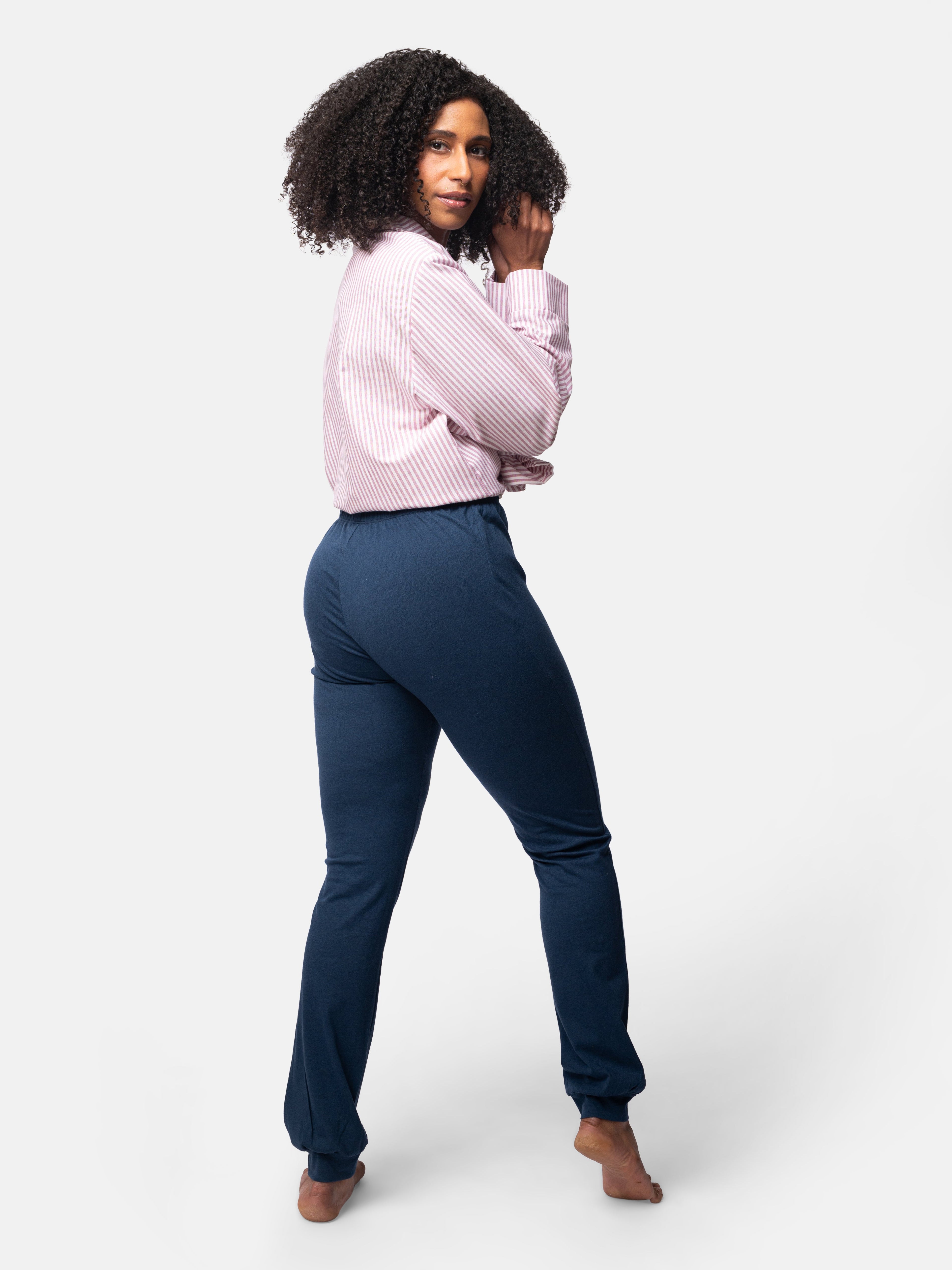 Pants with wool content